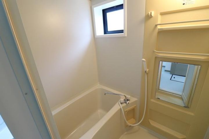 タウンハウス仁井田の風呂