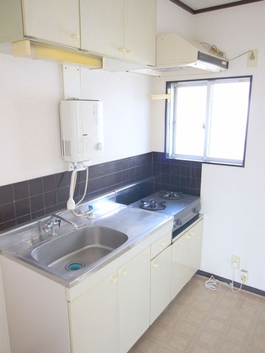 丸徳コ-ポAのキッチン