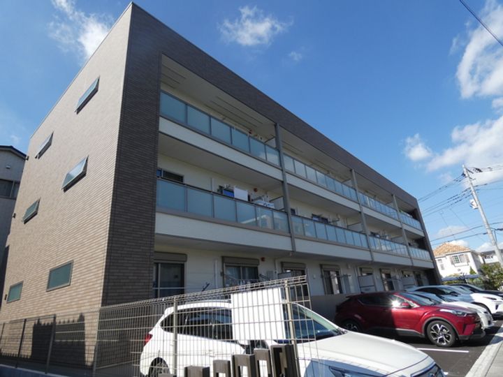 グラーツィアB棟の外観