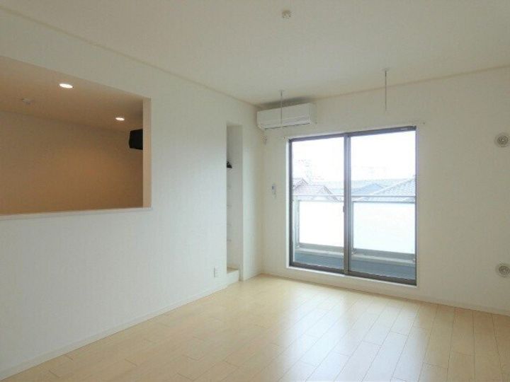 グラーツィアB棟の居間