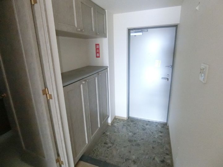 ライオンズタワー仙台長町の玄関