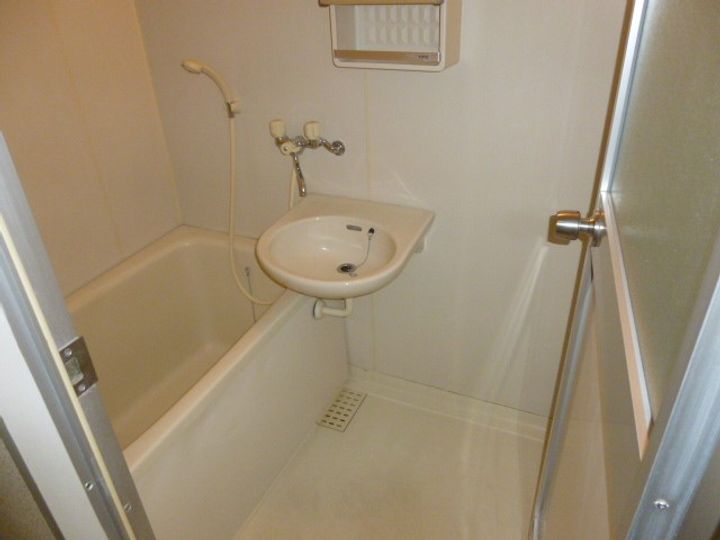 神奈川県伊勢原市伊勢原4(マンション)の賃貸物件の風呂