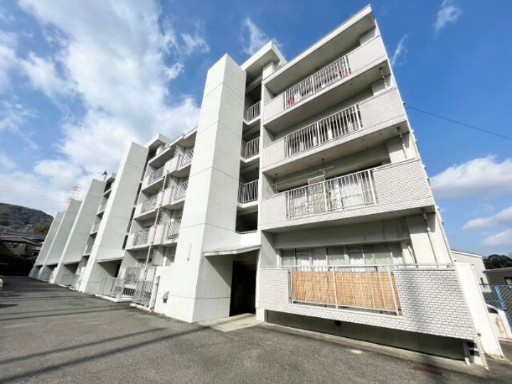 クロスデータビルNo.14の外観