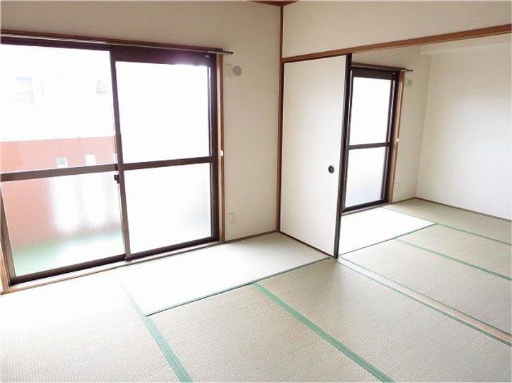 イースト鹿児島の内装