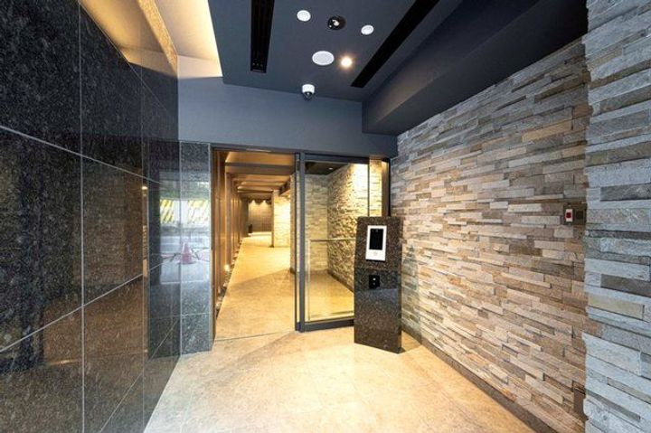 東京都港区南青山4(マンション)の賃貸物件の地図