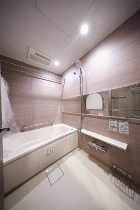 東京都港区南青山4(マンション)の賃貸物件の風呂