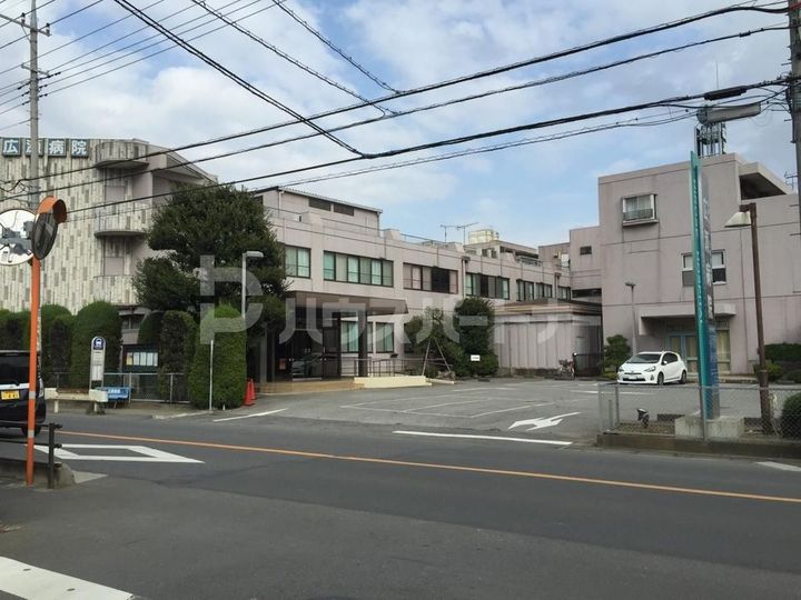 ベーネ・ファミリアの周辺