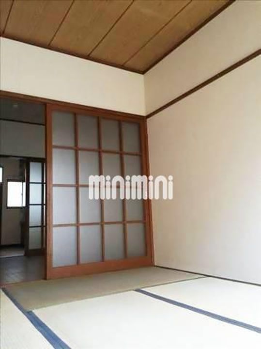 田口ホームの居間