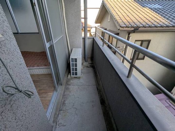 ポーネグリフの内装