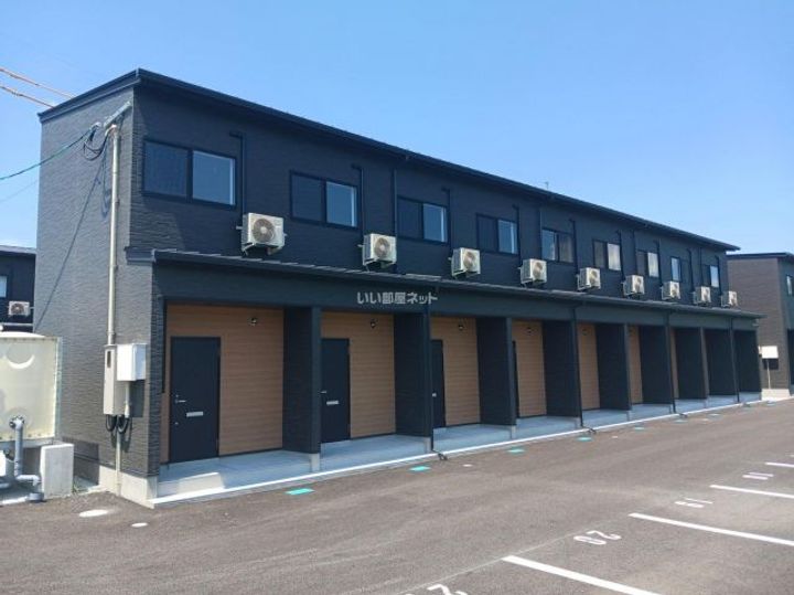Cross  B棟の外観