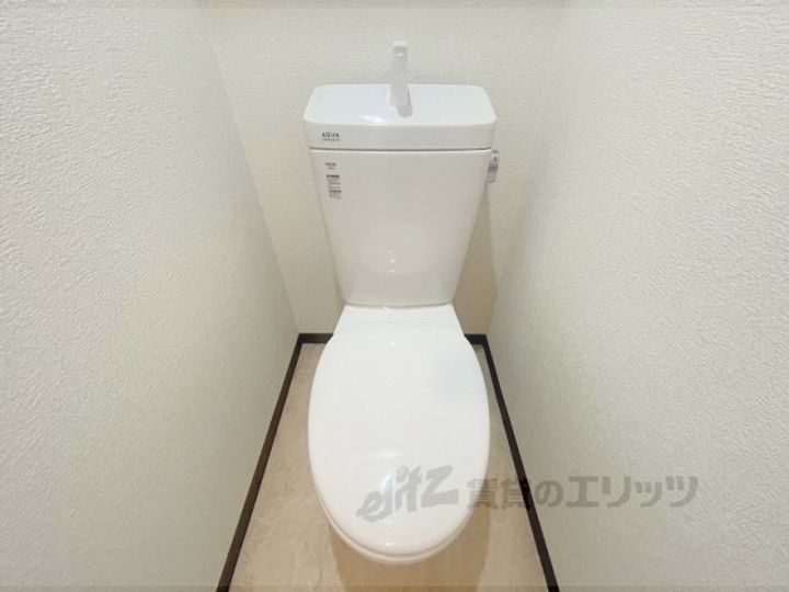 アミティ近大通りの内装