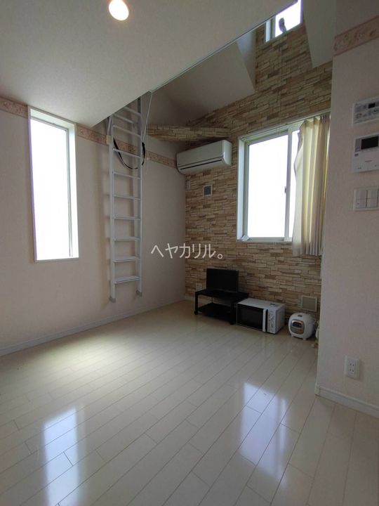 ユナイト鋼管通シプリアーノの居間