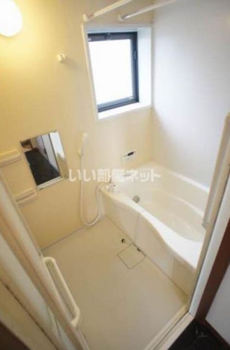 ラ・フィオ-レBの風呂