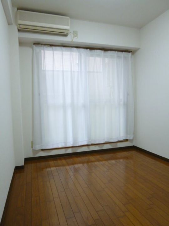 大阪府箕面市箕面4(マンション)の賃貸物件の居間