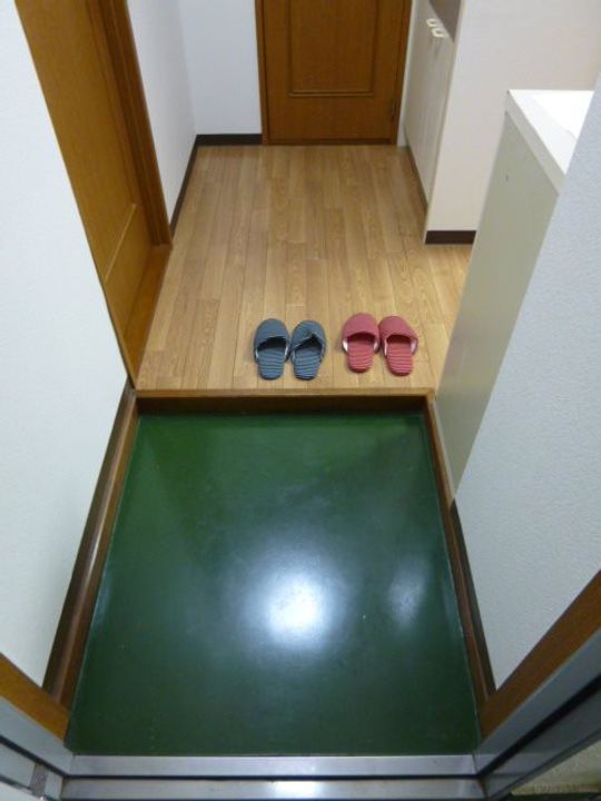 大阪府箕面市箕面4(マンション)の賃貸物件の玄関