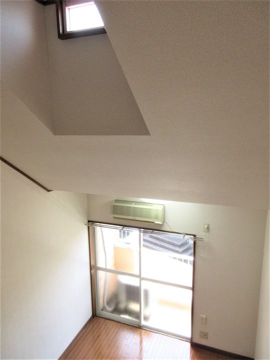 コーポニワの居間