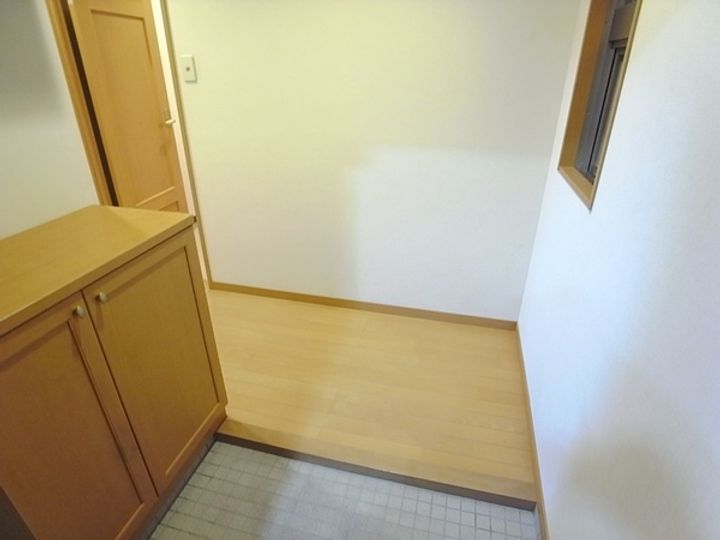 クレール築町の玄関