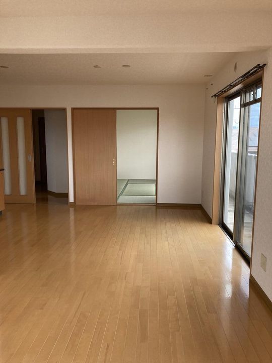コモドフォレスタIIの居間