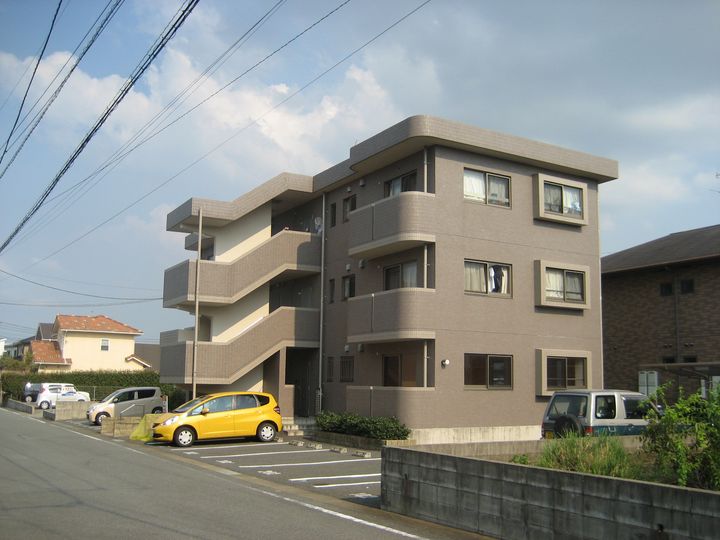 コモドフォレスタIIの外観