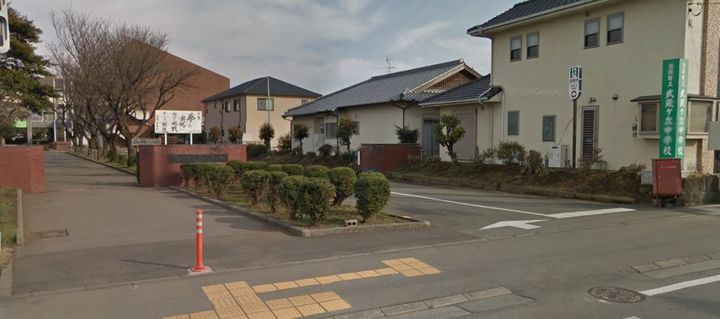 コモドフォレスタIIの周辺