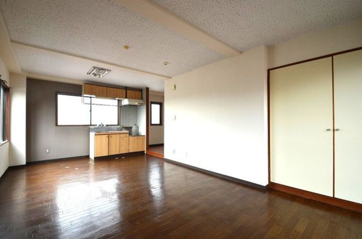 埼玉県越谷市蒲生寿町(マンション)の賃貸物件の居間