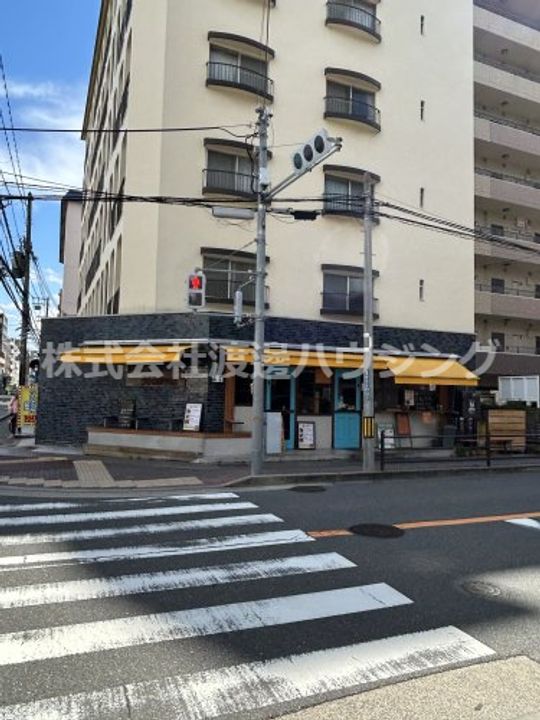 MCOURT江坂の周辺