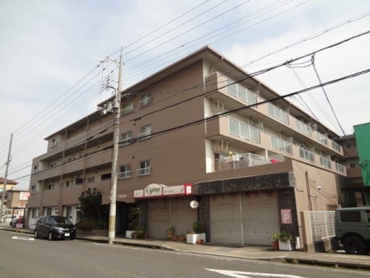 フラワー2番館の外観