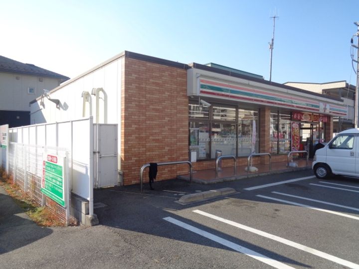 フラワー2番館の周辺