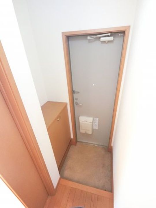 千葉県千葉市若葉区小倉町(一戸建)の賃貸物件の玄関