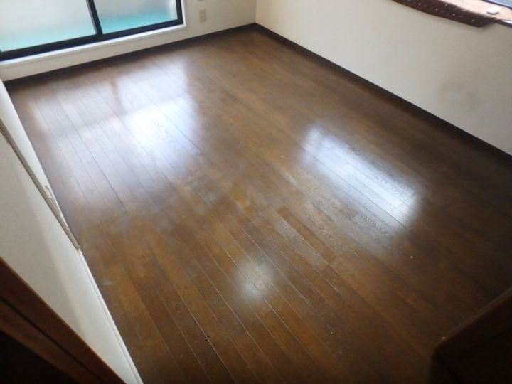 メゾンドヤマザキの居間