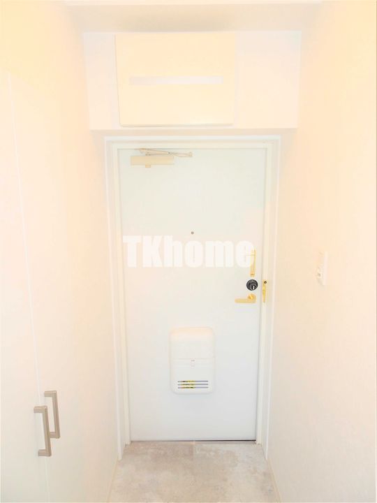 東京都新宿区高田馬場3(マンション)の賃貸物件の玄関