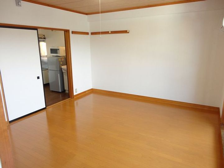 望月マンションIIIの居間