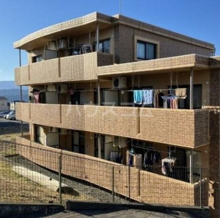 ゴールドヴィレッジIIの外観