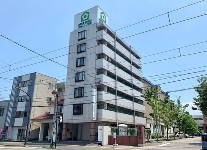 岡山県岡山市中区門田屋敷2の賃貸マンションの外観