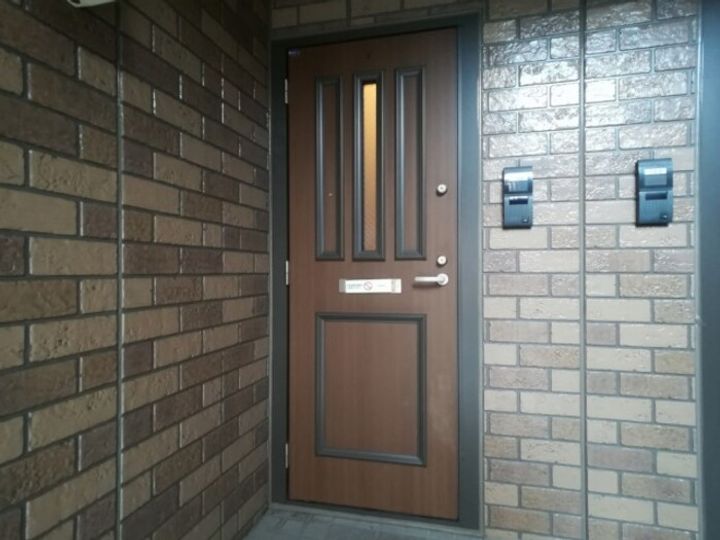 プレアデス コート Cの玄関