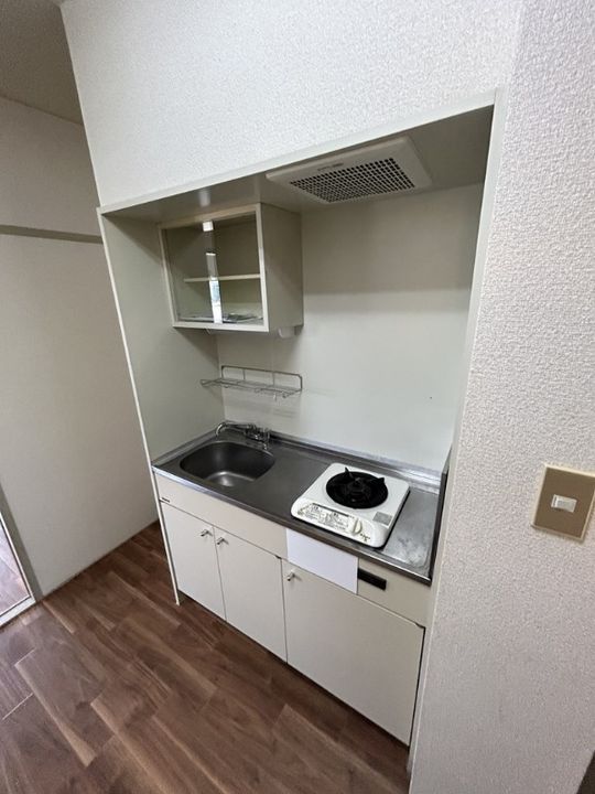 静岡県浜松市中央区広沢3(マンション)の賃貸物件のキッチン