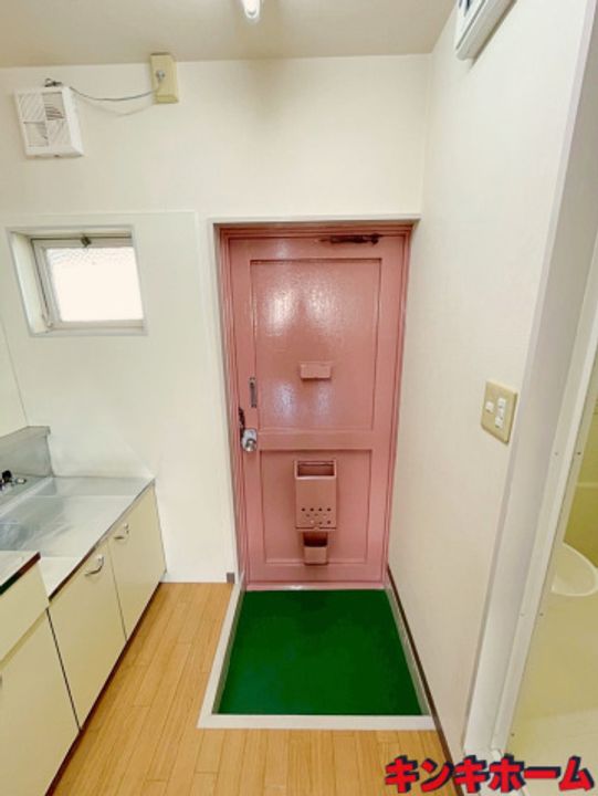 広島県広島市中区東千田町2(マンション)の賃貸物件の玄関