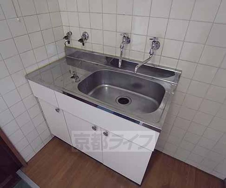 新山荘のキッチン