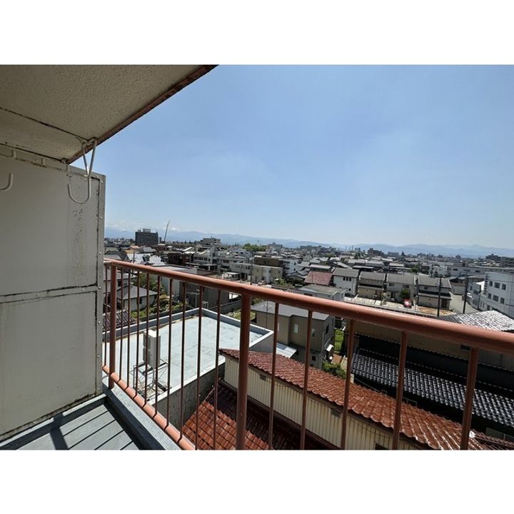 セブングラスの内装