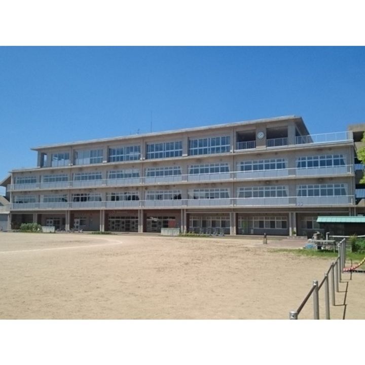 セブングラスの周辺