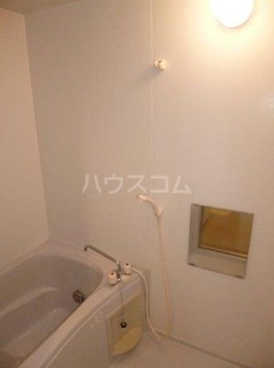 プレジールAの風呂