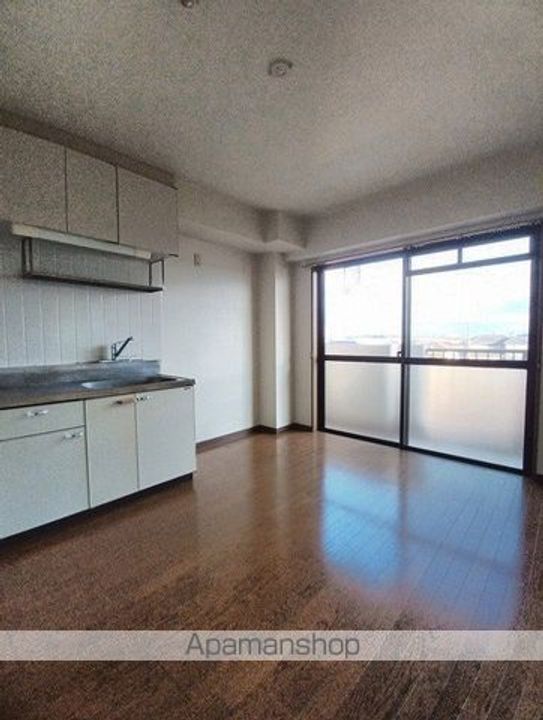 ロイヤルレジデンスB棟の居間