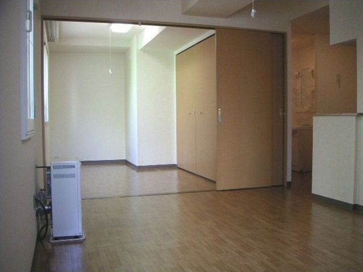 北海道札幌市中央区南四条西11(マンション)の賃貸物件の居間