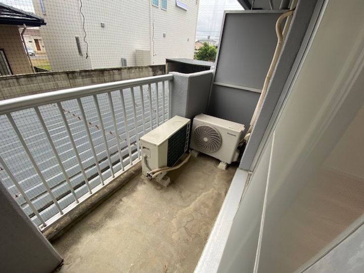 ロイヤルマンション上小出の内装