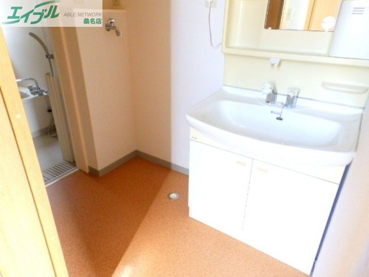 三重県桑名市新西方3(一戸建)の賃貸物件の内装