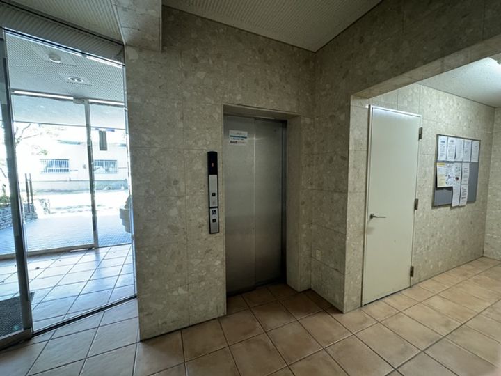 オーパス・ワンの地図