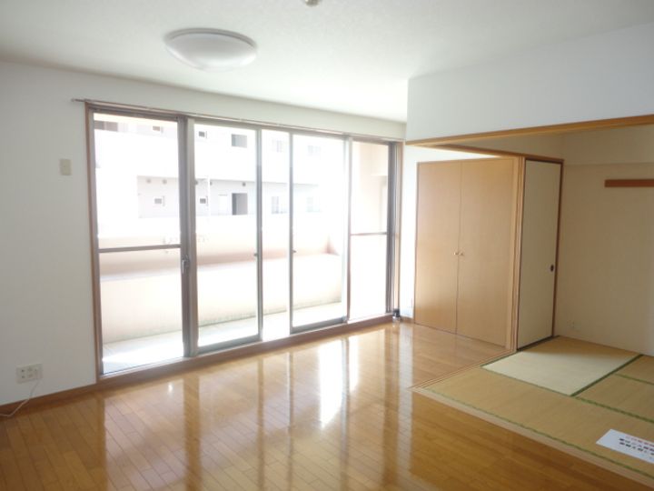 オーパス・ワンの居間