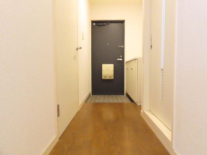 長崎県西彼杵郡長与町嬉里郷(マンション)の賃貸物件の玄関