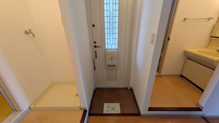 サニーグリーン北喜 A棟の玄関