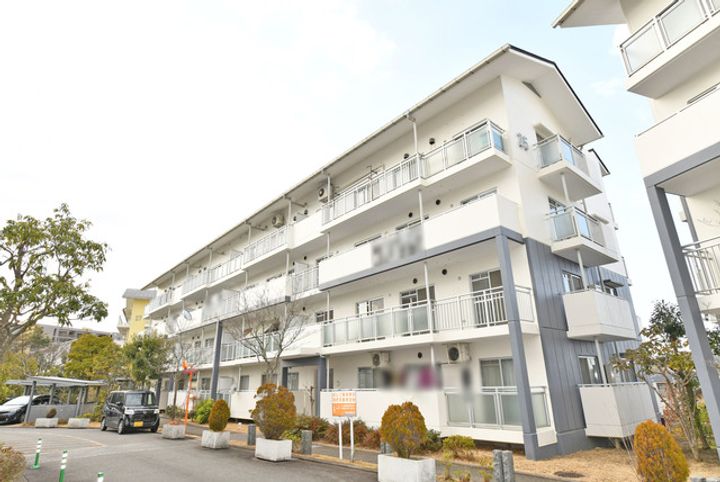 URコンフォールかぶと台の外観